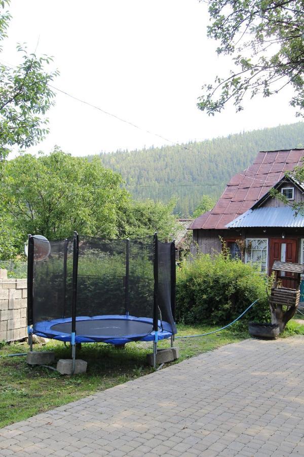 Котедж "Явірник" Tatarów Zewnętrze zdjęcie